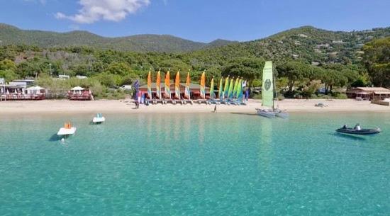 Appartement Les Pieds Dans L'Eau A Cavaliere Le Lavandou Exteriör bild